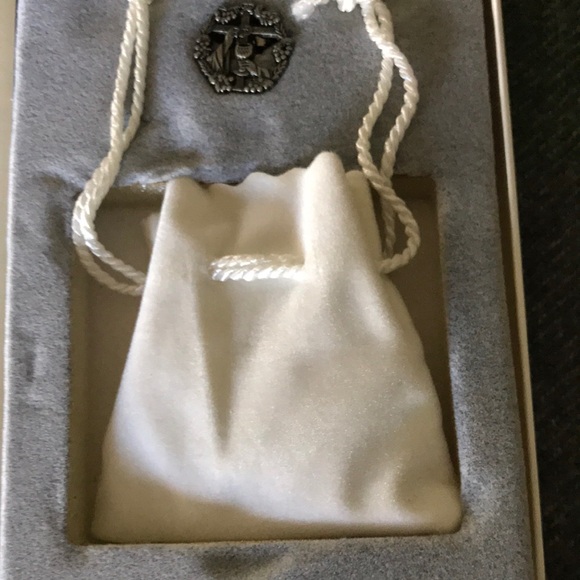 First Holy Communion Gift Set - Picture 5 of 11